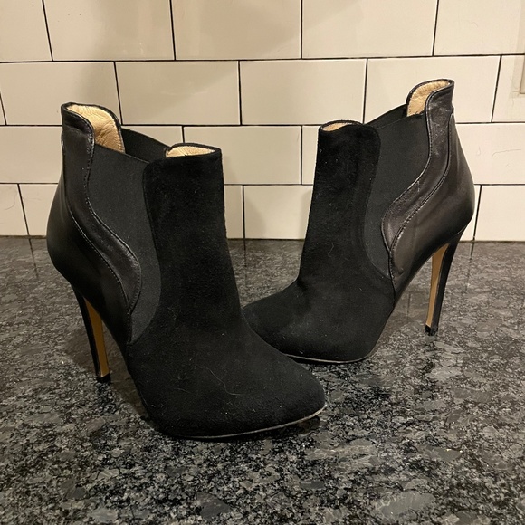Ovyé women’s size 36 Black Bootie Slip on Stiletto Heels Sexy - Picture 2 of 9
